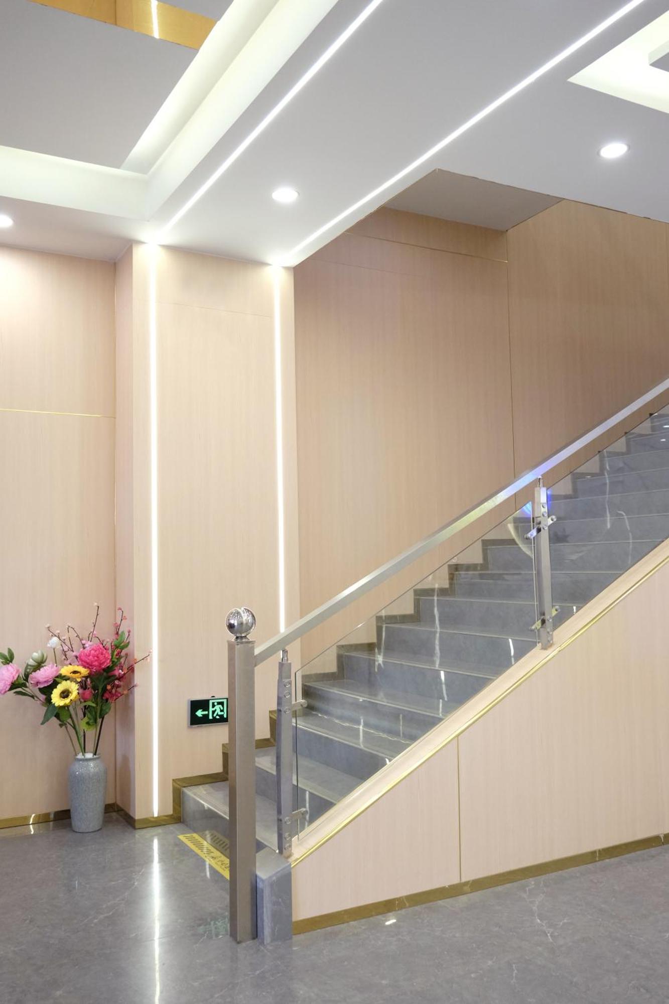 Huahang Hotel - Guangzhou Baiyun International Airport - Free Airport Shuttle Bus Εξωτερικό φωτογραφία