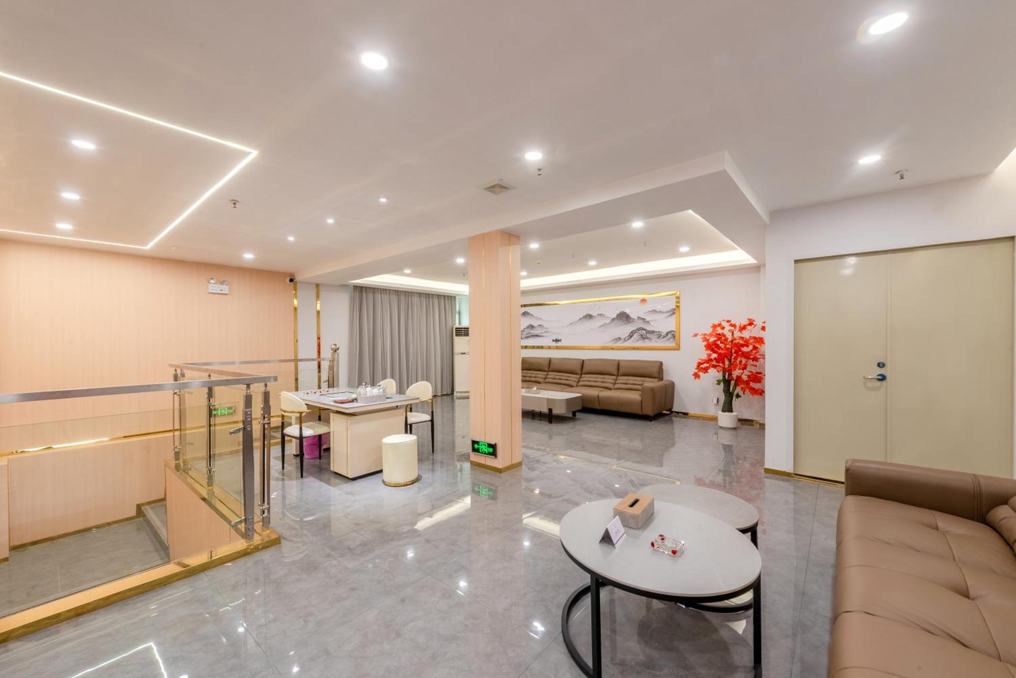 Huahang Hotel - Guangzhou Baiyun International Airport - Free Airport Shuttle Bus Εξωτερικό φωτογραφία
