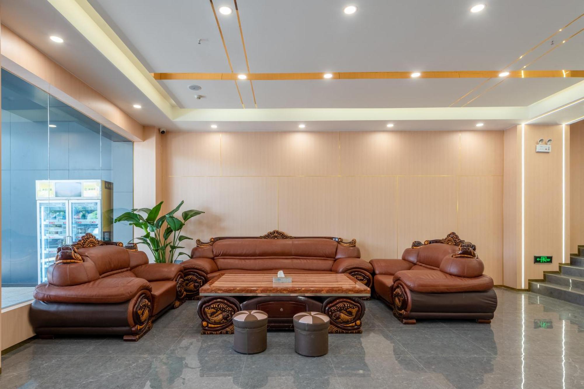 Huahang Hotel - Guangzhou Baiyun International Airport - Free Airport Shuttle Bus Εξωτερικό φωτογραφία