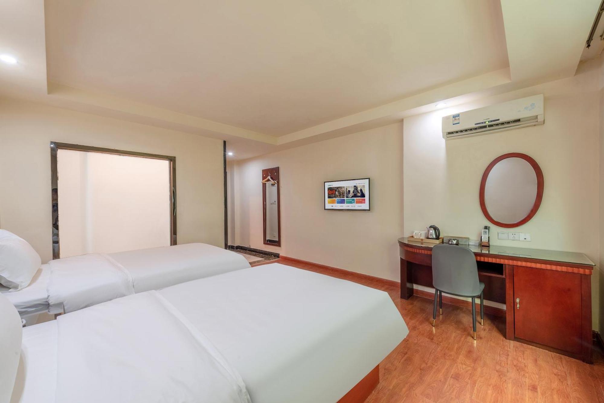 Huahang Hotel - Guangzhou Baiyun International Airport - Free Airport Shuttle Bus Εξωτερικό φωτογραφία