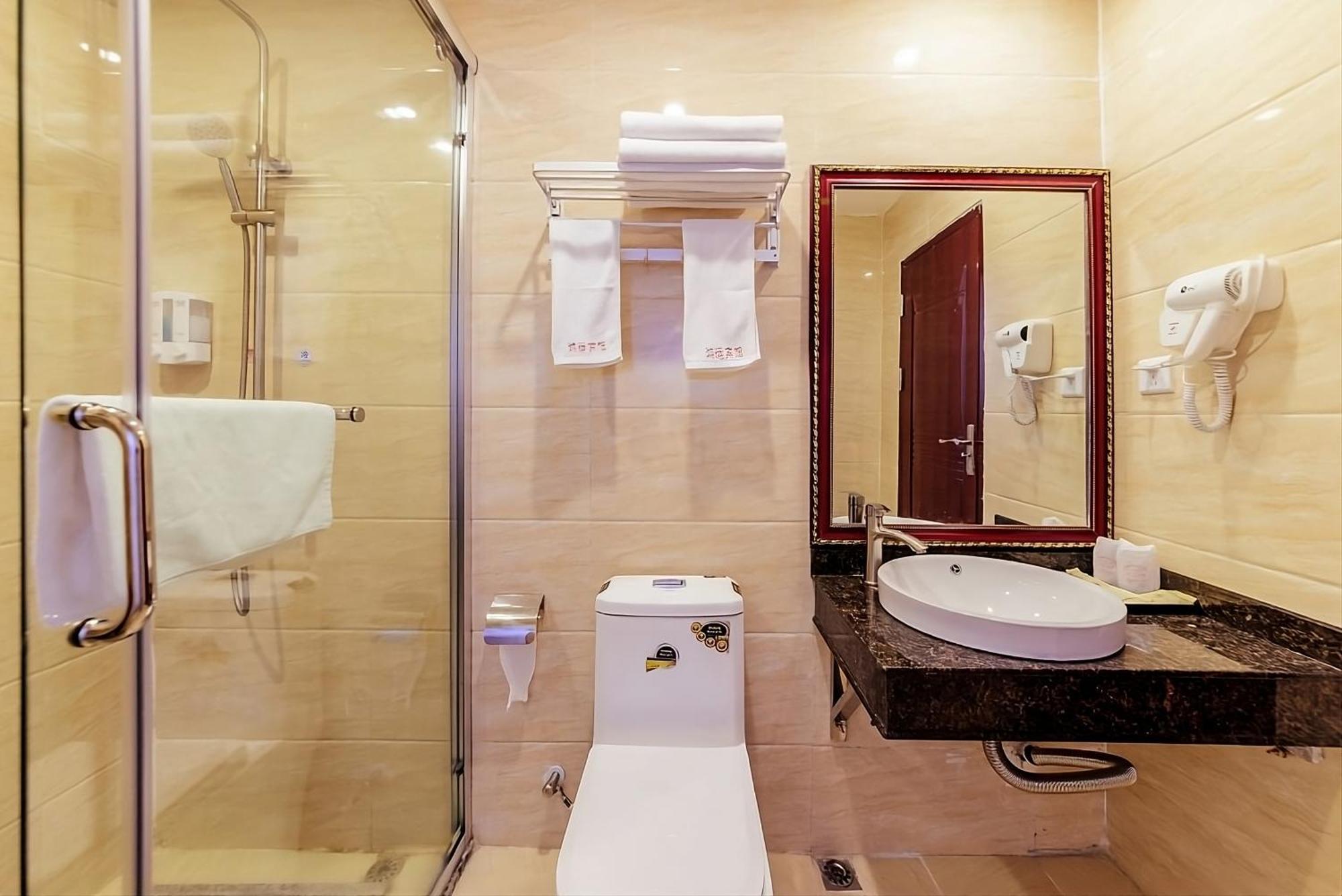 Huahang Hotel - Guangzhou Baiyun International Airport - Free Airport Shuttle Bus Εξωτερικό φωτογραφία