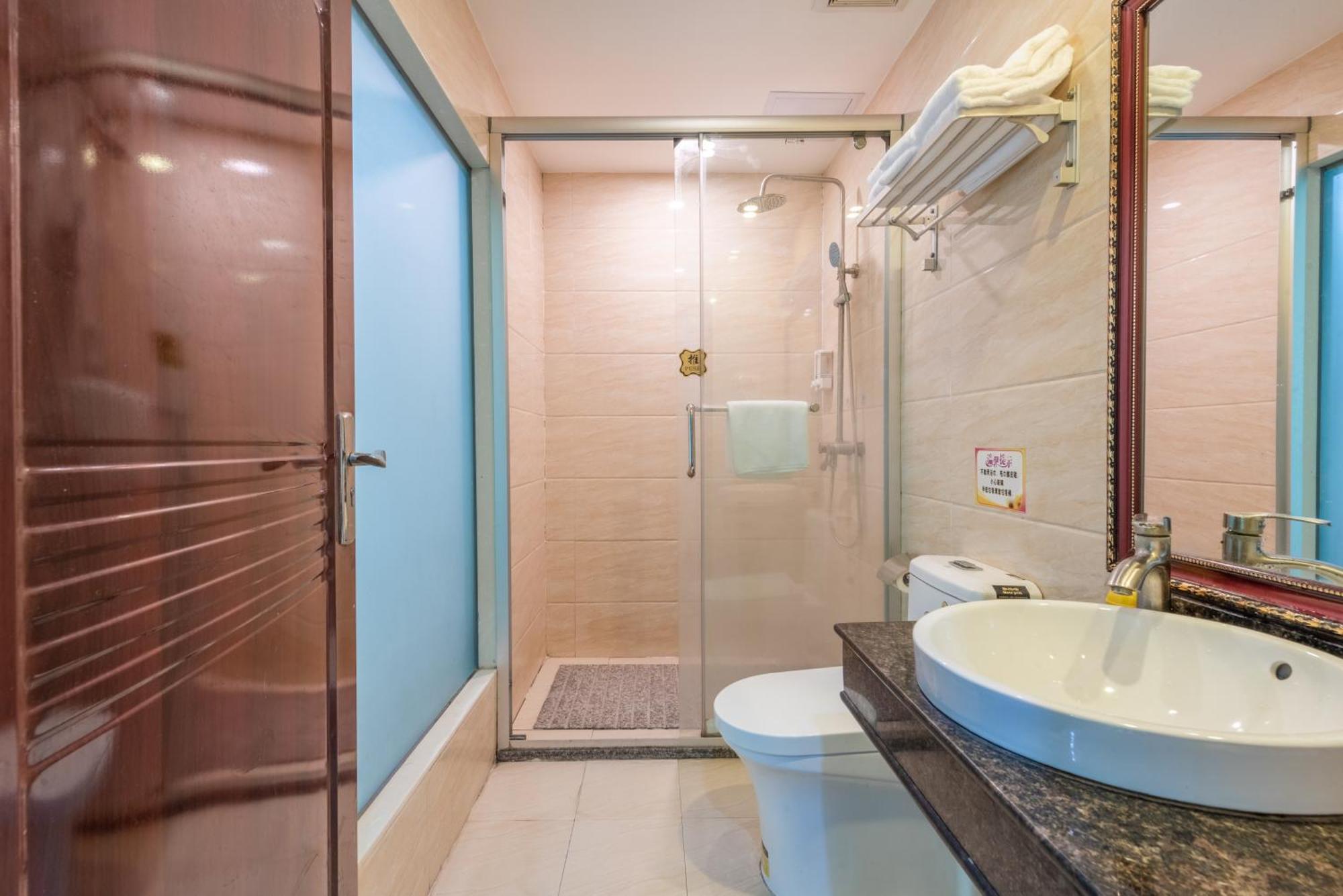 Huahang Hotel - Guangzhou Baiyun International Airport - Free Airport Shuttle Bus Εξωτερικό φωτογραφία